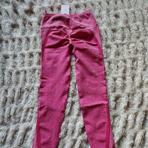 Better Bodies High Waisted Small Scrunch Leggings in Pink
